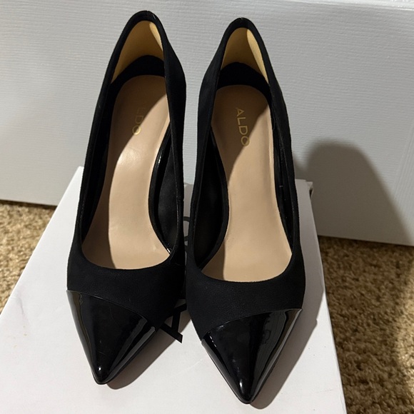 Aldo Elegant Black Pointed Heels - Picture 2 of 8